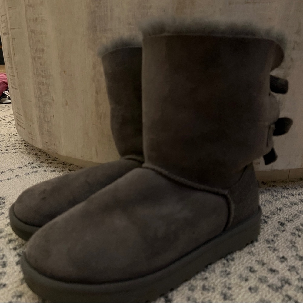 Grey ugg boots